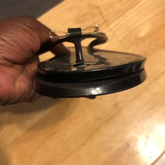 Coach Landon jelly  black flip flop thong sandals with gold bow, size 6 - Picture 4 of 9